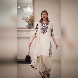 Crepé Natural Puro de Primera Calidad con Top y Palazzo Farshi Wi LOOK-022 de 37 Pulgadas, Suministro Personalizado de Fábrica al por Mayor - Product Image 3