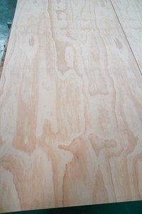 Gran oferta, fabricante de Vietnam, la mejor calidad, madera contrachapada de pino de 9-18mm, 4 pies x 8 pies, impermeable, ecológico, estándar E0 para muebles - Product Image 4