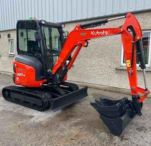 Mini-excavatrice Kubota U27-4 de 2,7 tonnes, à bras oscillant zéro, diesel, compacte, avec hydraulique auxiliaire - Product Image 1