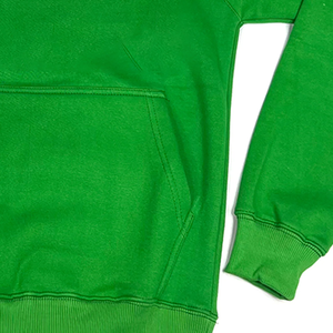 เสื้อฮู้ดฟลีซพรีเมียมสีเขียวสำหรับทุกเพศ สีชมพูแซลมอน ลายทวิล ตัวอักษร กระเป๋าจิงโจ้ ขอบแขนเสื้อแบบริบ ซับในสองชั้น ฮู้ดบุสองชั้น 100% - Product Image 4