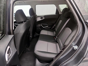 Kia Soul LX Hatchback 2025, SUV Negro de Cinco Puertas, Crossover Compacto - Product Image 4