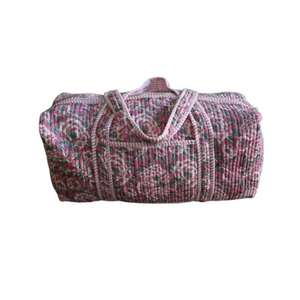 Sac de voyage léger matelassé bohème imprimé à la main en Inde, sac à bandoulière floral pour les voyages de week-end - Product Image 5