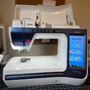 Machine à coudre et à broder domestique, neuve et originale, disponible en stock - Product Image 2
