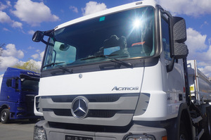 Camión con grúa de segunda mano Actros 2641 6x4, listo para enviar - Product Image 3