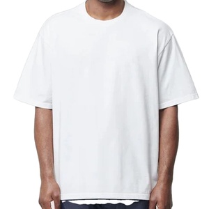 Una fábrica OEM produce camisetas de algodón personalizadas con logotipo personalizado y alcance de suministro global para marcas profesionales. - Product Image 1