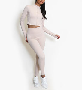 Conjunto Deportivo de Dos Piezas de Alta Calidad, Cintura Alta, Nuevo Diseño, Sensación de Algodón, Nailon y Elastano, Patrón Sólido, Conjuntos de Yoga de Nailon para Mujer - Product Image 5