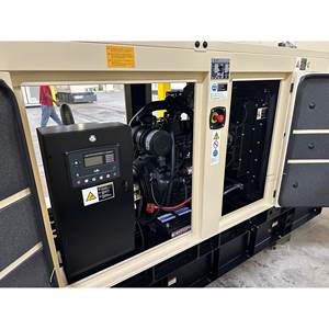 Alternador Monofásico AKSA de 25 KW, Tipo Silencioso, Sistema de Arranque Automático, Bajo Nivel de Ruido - Product Image 1