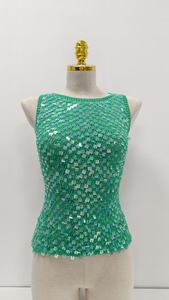 Camisole au crochet avec paillettes, crocheté à la main, vêtement unique en paillettes - Product Image 5