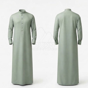 Thobe classique saoudien au design épuré, décontracté, léger, respirant, en coton, à manches longues, col soigné, coupe ajustée, boutons sur le devant - Product Image 6