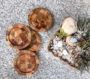 Posavasos de madera cortados a mano (Juego de 4) posavasos de nogal - Product Image 2