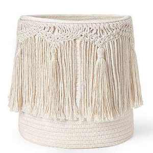 Panier en macramé de qualité supérieure en corde de coton durable avec finition artisanale, parfait pour une décoration élégante Boho Home Decor - Product Image 5