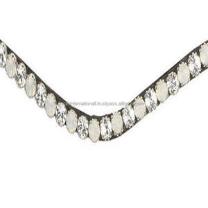 Banda de cuero negro con forma de onda para cejas, cadena decorativa de cristal y perlas equinas clásicas de caballo en tamaños personalizados - Product Image 4