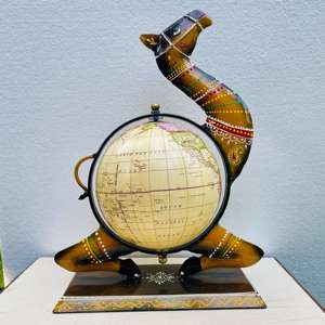Fabriqué à la main chameau Globe décoratif Showpiece Vintage Art collection ornement de table pour la décoration de bureau à domicile cadeau bureau - Product Image 5