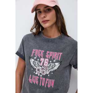 T-shirt ample décontracté imprimé et délavé - Product Image 3