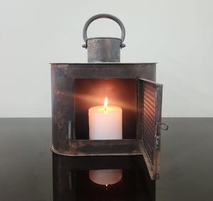 Elegante linterna de metal resistente con diseño agradable Portavelas de Pilar confiable para la decoración navideña del hogar - Product Image 5