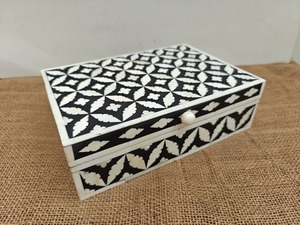 Joyero de moda india hecho de madera nácar de primera calidad impresa con láser disponible para venta al por mayor a granel como Cajas de Regalo - Product Image 5