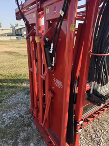 Chute hydraulique pour bétail, équipement d'élevage de type Legacy, en parfait état, très abordable - Product Image 5