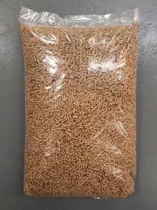 Granulés de bois de pin 100% pur de haute qualité, forme de briquette, diamètre 6 mm, haute densité, faible humidité, combustible biomasse en gros - Product Image 4