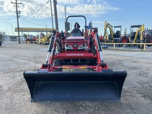 Tractor Mahindra 2024 Nuevo con Tracción en las 4 Ruedas, Mini Diésel de 80HP, para Uso Agrícola, con Bomba de Engranajes y Componentes de Transmisión, 1 Año de Garantía - Product Image 3