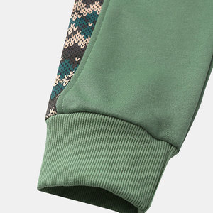 Sweat-shirts pour hommes Urban Comfort, conçus pour un style de vie quotidien, avec un tissu doux, une coupe confortable et une qualité durable. - Product Image 5