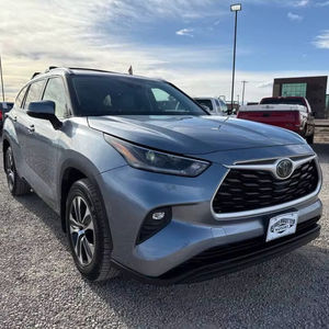 รถยนต์มือสองราคาประหยัด ปี 2021 โตโยต้า ไฮแลนเดอร์ X-LE พวงมาลัยซ้าย - Product Image 1