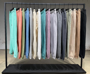 กางเกงวอร์มขายส่งแบบกำหนดเอง สไตล์ล่าสุด ทรงปกติ สำหรับออกกำลังกาย พิมพ์ลายโลโก้ ขอบเอวยางยืด ผ้าเรียบ สำหรับผู้ชาย - Product Image 2