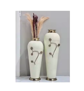 Home Decor Flower Vases Pots Attractive Finished High Quality Durable Modern <b>Tabletop</b> Vase Top Arrival Metal Handmade Custom - Product Image 4