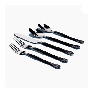 Vente en gros de couverts en acier inoxydable réutilisables avec logo couleur personnalisé de luxe, ensemble de couverts pour fêtes d'affaires pour les mariages - Product Image 2