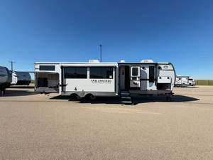 Nuevo Diseño 2025, Remolque de Caravana RV Todoterreno 4X4, Acero Ligero, Moderno, con Ducha y Baño, para Campamentos al Aire Libre en Europa - Product Image 2