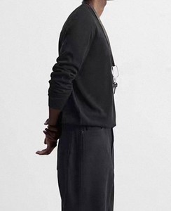 Pull en tricot à logo personnalisable pour hommes pour l'automne et l'hiver Nouveau produit ODM de couleur unie avec technologie de broderie - Product Image 5