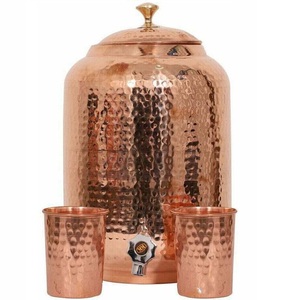 Botella de Agua de Cobre, Elegante, Hecha a Mano, Diseño Único, Botella de Agua de Cobre de Alta Calidad para Uso en el Hogar y Viajes - Product Image 6