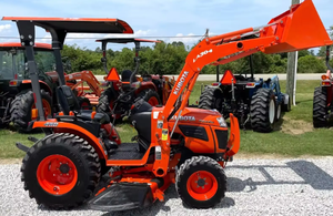 Tractor Agrícola Kubota B2320 4x4 de Alta Calidad con 23Hp, Muy Económico, con Cargador, Listo para Enviar - Product Image 3