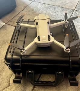 Drone caméra DJI Mini 4 Pro Fly More Combo spécial avec télécommande RC 2 - Product Image 2