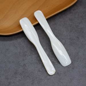 Cuillères à perles artisanales Accessoire de salle à manger ultime pour un produit d'artisanat naturel divertissant élevé - Product Image 3