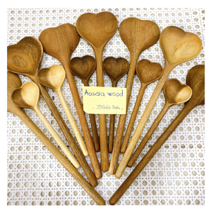 Meilleure cuillère de cuisine en bois réutilisable artisanale Cuillère en bois de haute qualité au prix le plus bas Cuillère en bois en forme de coeur faite à la main - Product Image 1