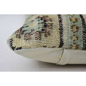 Oreiller Kantha Moderne en Laine Beige 12x20 Pouces Patchwork à Motif Paisley Fait à la Main pour Sièges à la Maison Forme Vintage - Product Image 4