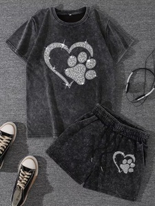 Conjunto de Traje Urbano al por Mayor 100% Algodón con Malla Transpirable, Estampado de Corazón y Huella de Pata con Pedrería, Cuello Redondo, Transpirable, Serigrafiado - Product Image 1