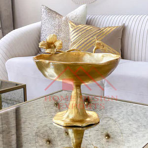 Bol à fruits en métal doré Ensemble de bols de luxe pour la maison avec décoration de table Flora - Product Image 3