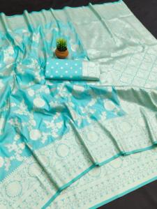 Sari clásico de seda Banarasi suave con Zari Work y Rich Pallu perfecto para ropa festiva y tradicional nupcial - Product Image 4