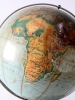 Globe terrestre Nystrom vintage Art Déco de grande taille des années 1960, en aluminium, sculpté à la main, artisanat métallique, éducatif, pour la géographie, la maison ou le bureau