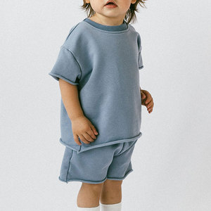 Completo Estivo per Bambini con Logo Personalizzato, T-shirt e Pantaloncini Lavati all'Acido, Set di 2 Pezzi per Neonati, Bambine e Bambini - Product Image 2