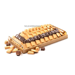 Plateau à chocolat en métal de qualité de luxe Plateau de service aux fruits secs au chocolat au design antique pour les dates du Ramadan en toute sécurité Plats de service - Product Image 1