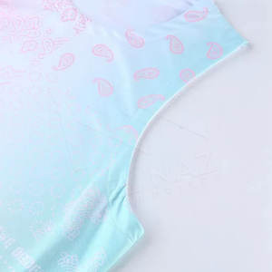 Uniforme de sport de basket-ball en polyester 100% sur mesure Ensemble respirant de qualité Certifié BSCI Uniforme de basket-ball sur mesure - Product Image 2