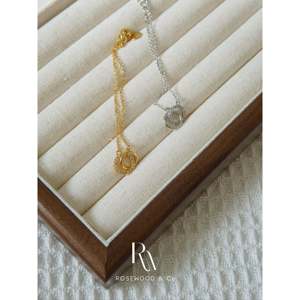 Bracciale con Ciondolo Intrecciato Placcato Oro 18K, Impermeabile e Antiossidante, Regalo per Lei - Product Image 6