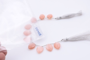 Perles de pierre de lune de pêche à facettes naturelles rondes en vrac pour bracelets et colliers à bricoler soi-même fournitures de fabrication de bijoux - Product Image 6