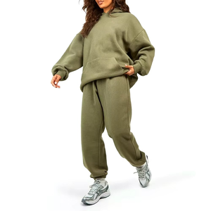 Ensemble de survêtement pour femme de haute qualité, sur mesure, respirant et élégant, en couleur unie, dernier design pour l'hiver - Product Image 1