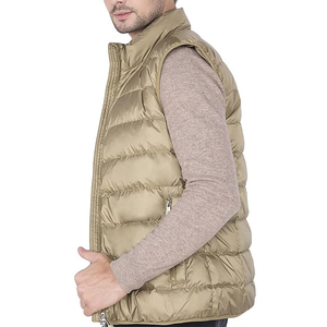 Gilet matelassé pour hommes isolé et chaud pour l'hiver Pakistan Gilet matelassé élégant pour hommes avec fermeture à glissière Gilet matelassé pour hommes pakistanais - Product Image 6
