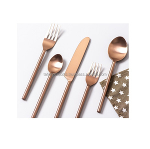 Juego de Cubiertos de acero inoxidable y Metal de diseño moderno, juego de cubiertos en vajilla disponible en tamaños personalizados - Product Image 1