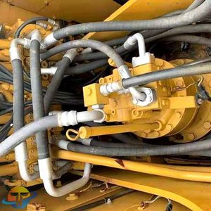 Excavatrice Caterpillar CAT323D d'occasion de haute qualité, engin lourd en promotion, incluant moteur, boîte de vitesses, pompe à engrenages, roulement et PLC - Product Image 6