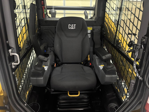 Cargadora Compacta CAT 255 Modelo 2026 de Alto Rendimiento con Motor Diésel - Product Image 6